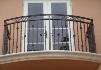 Метални парапети за балкони
